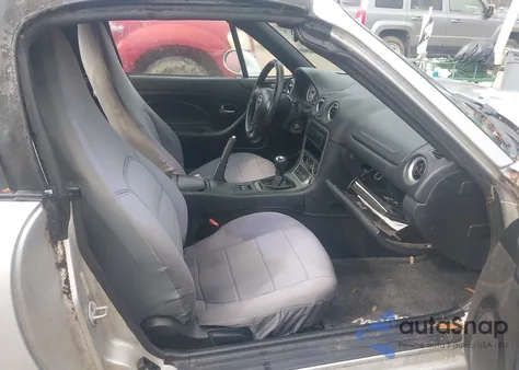 2005 Mazda Mx-5 Miata Cloth из США, поврежденный, VIN JM1NB353950412770